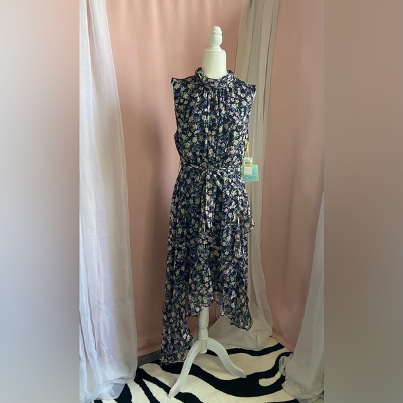 Cece Midi Asymmetrical Sleevelessā Mock Neck Floral Print Dress Lettuce Trim - Picture 4 of 15